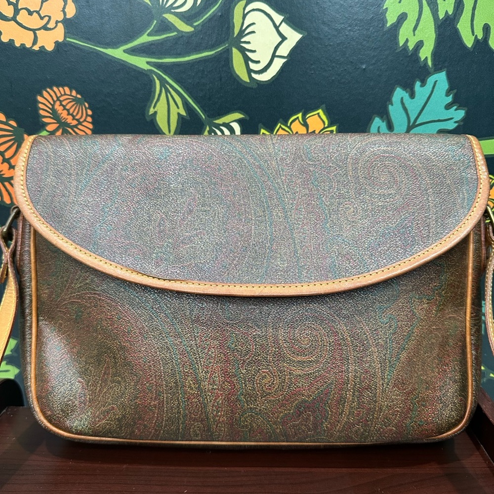 Etro Milano Vintage 1990s Paisley Crossbody Bag with Leather Trim - Picture 3 of 11